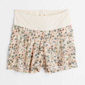 3 for 15$🌸 H&M maternity shorts XS